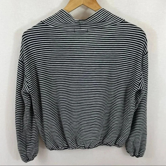 Max Studio Striped Twisted Cowl  Neck Long Sleeve Top - Picture 7 of 9